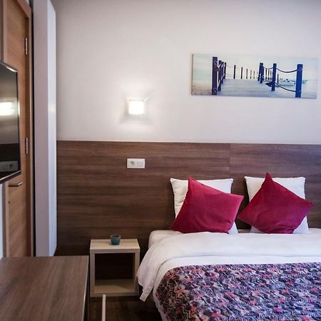 Antwerp Inn Hotel Ngoại thất bức ảnh