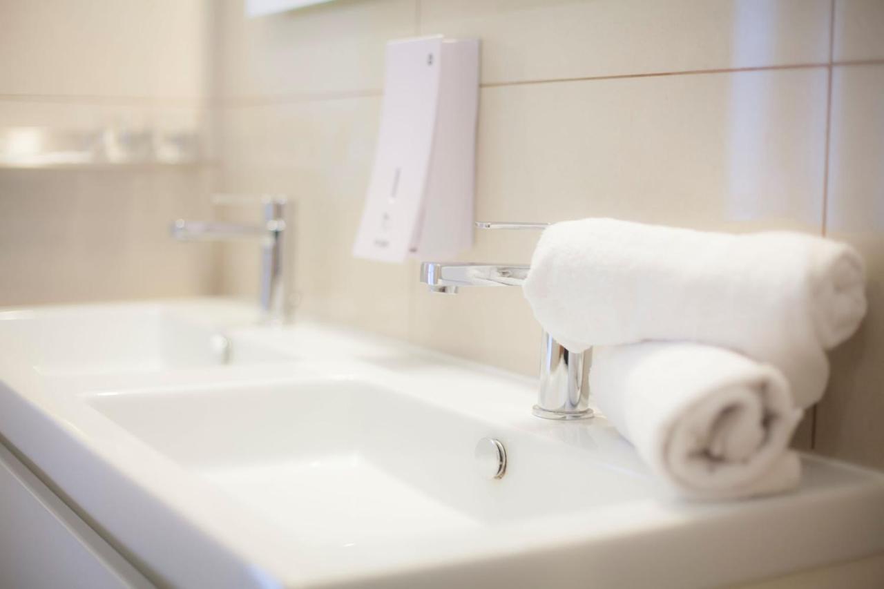 Antwerp Inn Hotel Ngoại thất bức ảnh