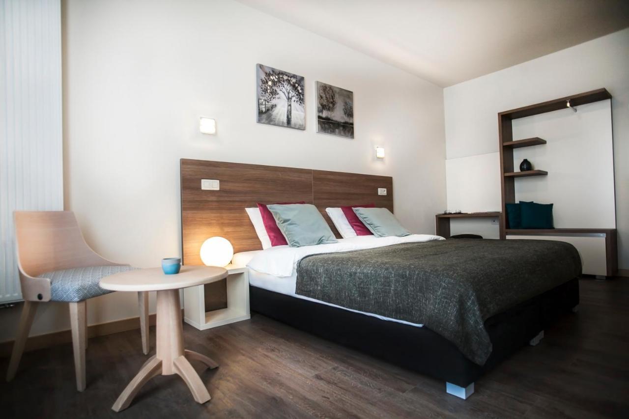 Antwerp Inn Hotel Ngoại thất bức ảnh